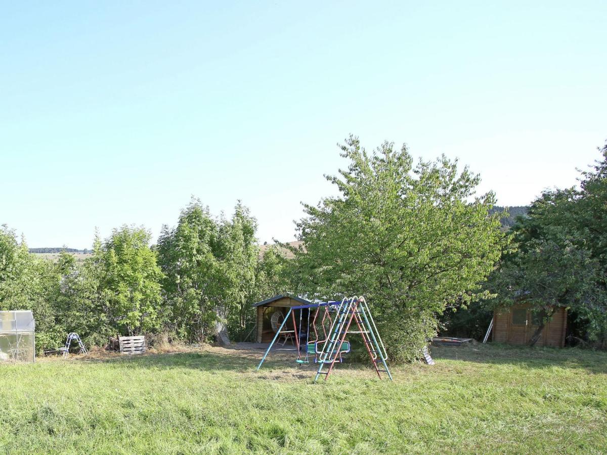 Secluded Apartment In Medebach With Terrace الغرفة الصورة